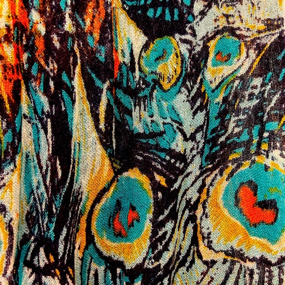 Jessica Simpson Scarf/Shawl - Picture 2 of 4